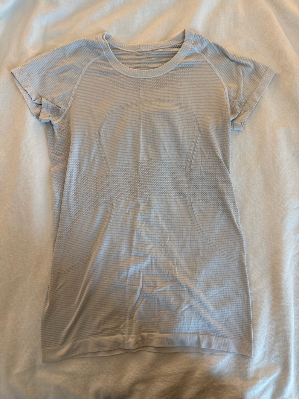 lululemon athletica white Short Sleeve Tee